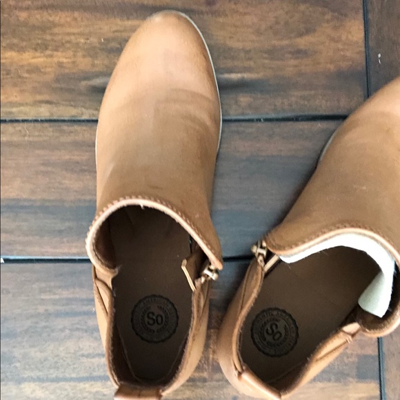 Little booties - Picture 3 of 3